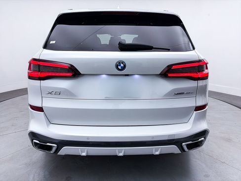 Used 2023 BMW X5 xDrive45e w/ Executive Package image 17