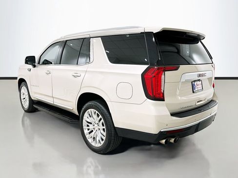 Used 2021 GMC Yukon Denali w/ LPO, Illumination Package RWD image 5