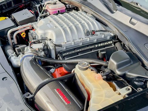 Used 2022 Dodge Charger SRT Hellcat w/ Carbon/Suede Interior Package image 16