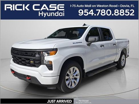 Used 2024 Chevrolet Silverado 1500 Custom RWD image 1