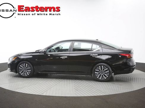 Used 2023 Nissan Altima 2.5 SV FWD image 60