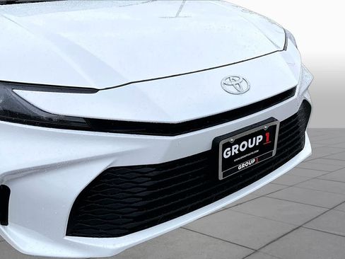 Used 2025 Toyota Camry LE FWD image 29
