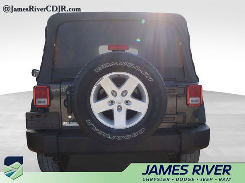 Used 2017 Jeep Wrangler Unlimited Sport w/ Quick Order Package 24S image 16