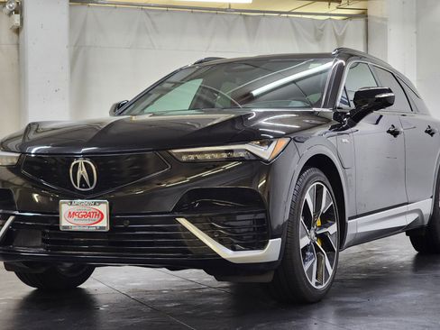 Used 2024 Acura ZDX Type S image 11