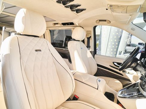 Used 2021 Mercedes-Benz Metris Passenger w/ Premium Safety Package image 28