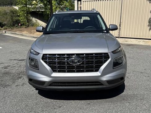 New 2026 Hyundai Venue SEL FWD image 2