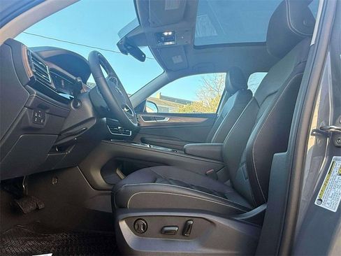 New 2026 Volkswagen Atlas SE FWD image 10