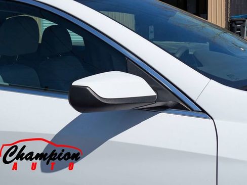 Used 2020 Chevrolet Malibu LS w/ Driver Confidence Package II image 14