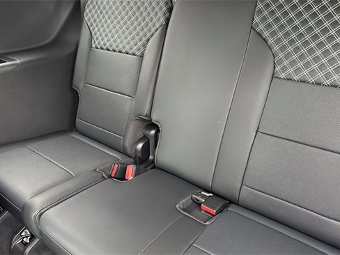 New 2026 GMC Acadia Denali image 17