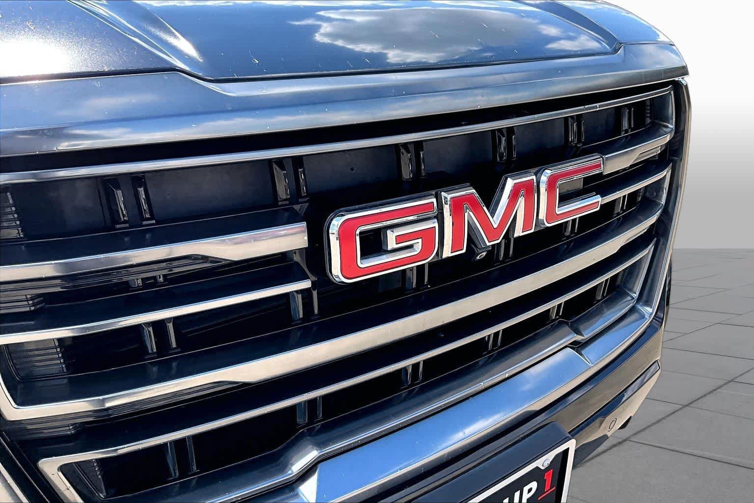 Used 2021 GMC Yukon AT4 w/ AT4 Premium Package AWD/4WD image 30