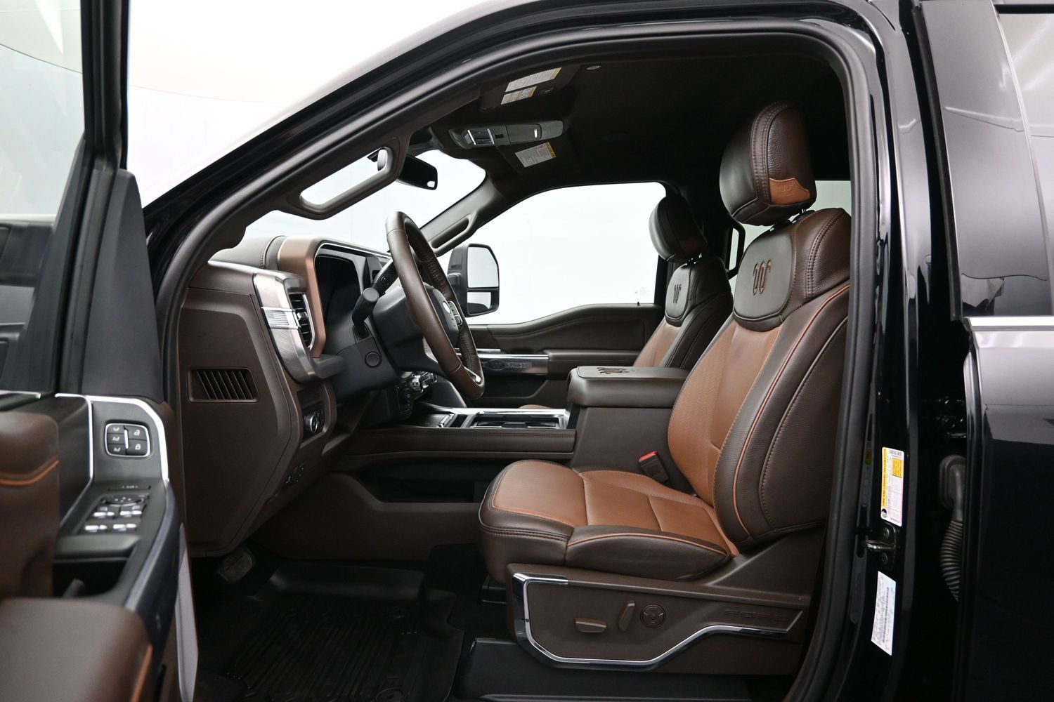 Used 2025 Ford F250 King Ranch AWD/4WD image 9