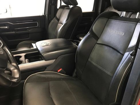 Used 2021 RAM 2500 Laramie w/ Night Edition AWD/4WD image 9