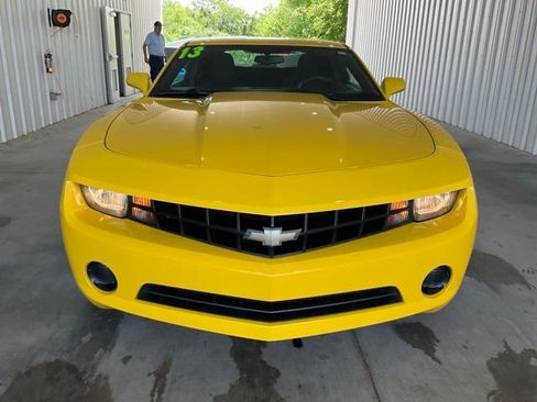 Used 2013 Chevrolet Camaro LS RWD image 19