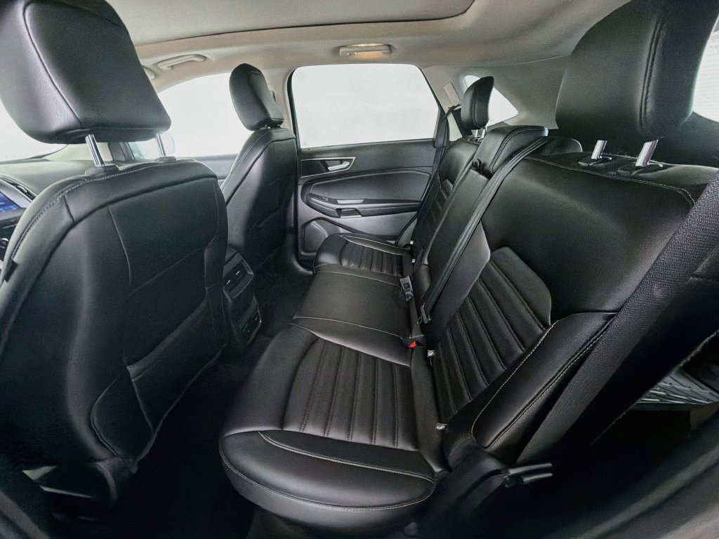 Used 2020 Ford Edge SEL w/ Convenience Package AWD/4WD image 24