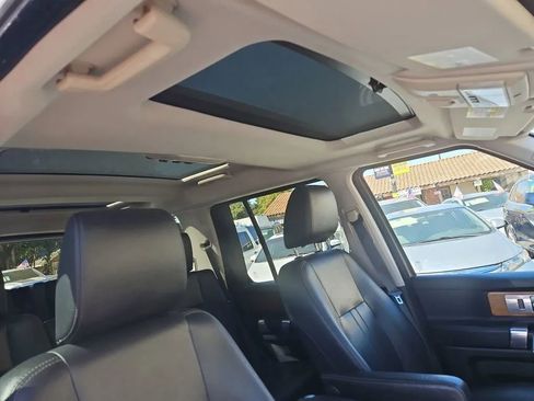 Used 2016 Land Rover LR4 HSE Silver Edition image 16