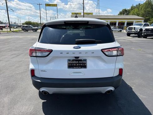 Used 2022 Ford Escape SEL FWD image 7