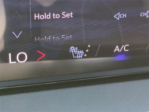 New 2026 Chevrolet Traverse LT w/ Driver Confidence Package image 23