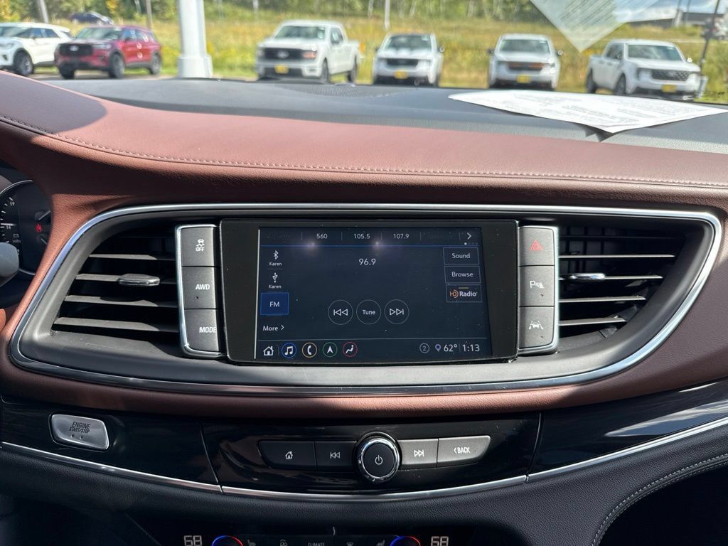 Used 2020 Buick Enclave Avenir w/ Avenir Technology Package AWD/4WD image 22