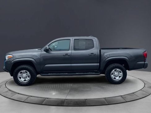Used 2020 Toyota Tacoma SR AWD/4WD image 2