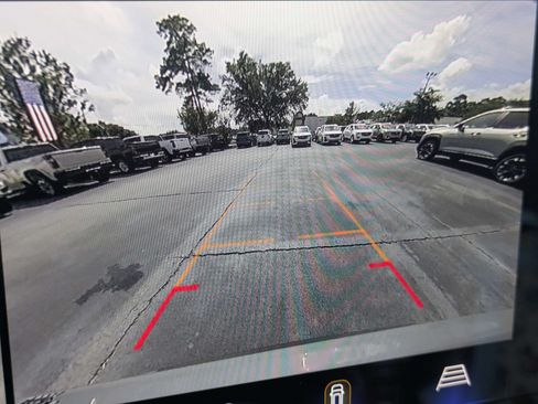 New 2026 Chevrolet Equinox LT w/ Convenience Package II AWD/4WD image 13