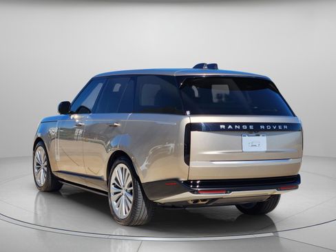 Certified 2024 Land Rover Range Rover Autobiography AWD/4WD image 3