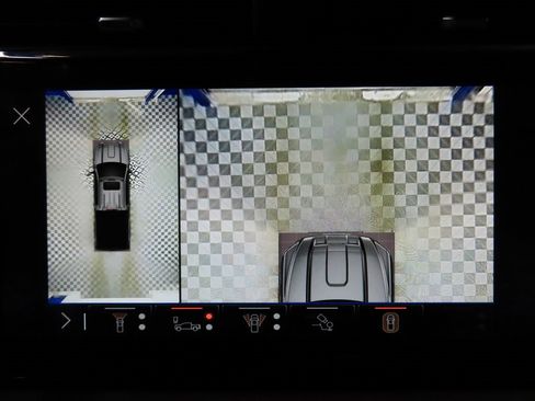 Used 2024 GMC Sierra 3500 Denali w/ Denali Reserve Package image 17