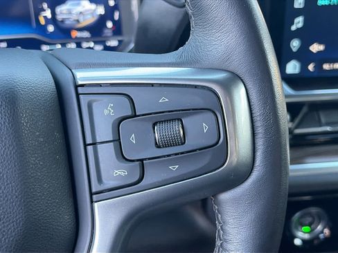 Used 2022 Chevrolet Silverado 1500 LT image 12