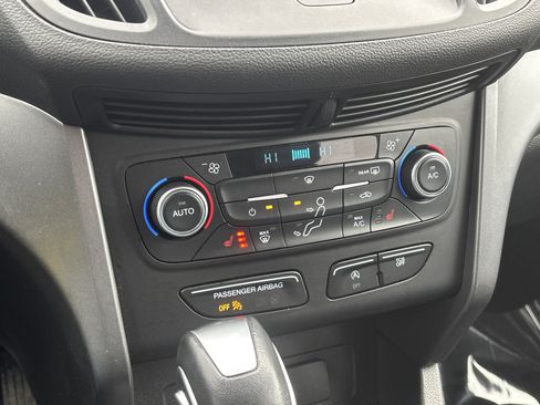 Used 2018 Ford Escape SEL image 19