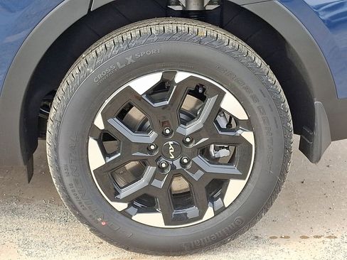 New 2026 Kia Sorento S w/ S Panoramic Sunroof Package image 5