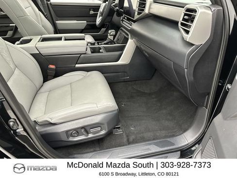 Used 2025 Toyota Tundra Limited AWD/4WD image 24