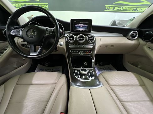 Used 2018 Mercedes-Benz C 300 Sedan w/ Premium Package image 17