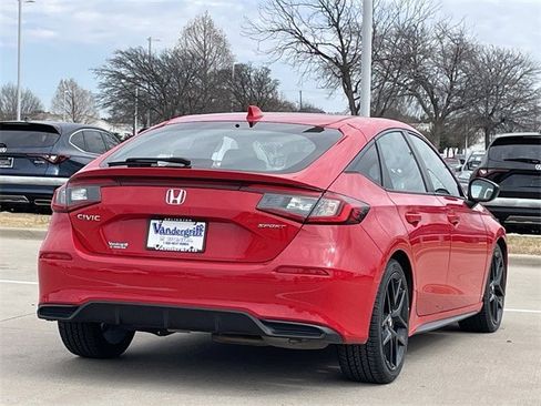 Certified 2024 Honda Civic Sport image 4
