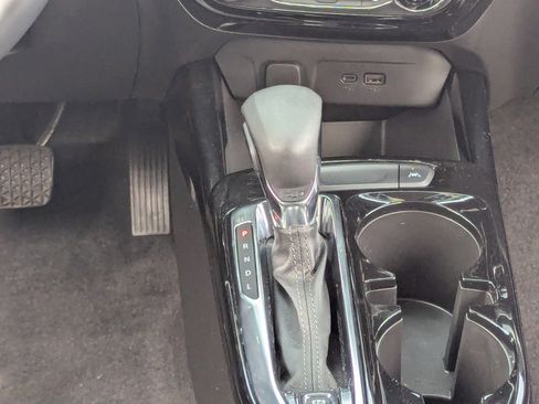 Certified 2024 Chevrolet Trax LT w/ Driver Confidence Package image 22