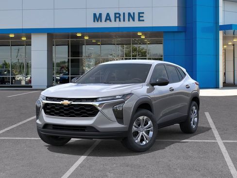 New 2026 Chevrolet Trax LS FWD image 6