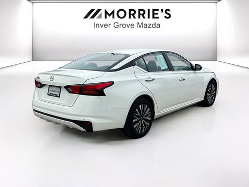 Used 2025 Nissan Altima 2.5 SV image 5