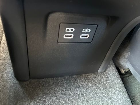 New 2026 Toyota Prius LE image 27