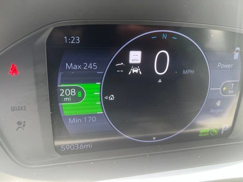 Used 2023 Chevrolet Bolt EUV Premier w/ Sun & Sound Package FWD image 10