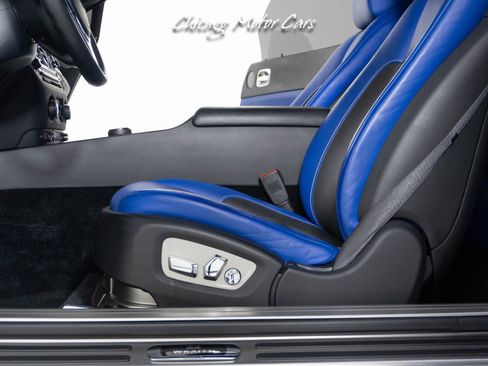 Used 2017 Rolls-Royce Wraith image 19