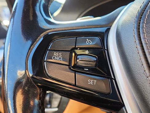 Used 2017 BMW 530i xDrive image 22