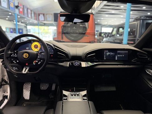 Used 2026 Ferrari Purosangue AWD/4WD image 19