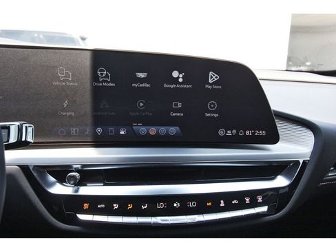 New 2026 Cadillac Lyriq Signature Luxury image 15