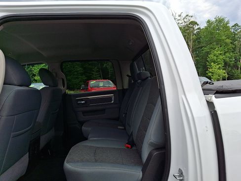 Used 2018 RAM 1500 Big Horn AWD/4WD image 10