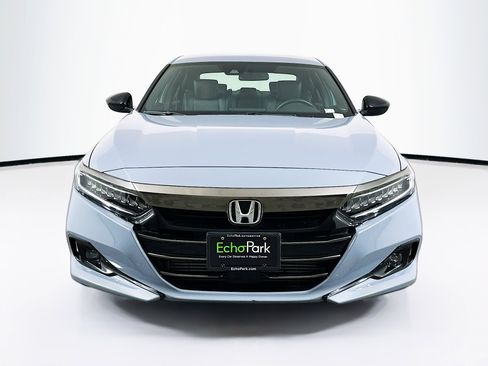 Used 2022 Honda Accord Sport image 2