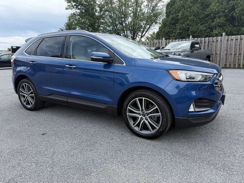 Used 2020 Ford Edge Titanium w/ Class II Trailer Tow Package AWD/4WD image 1