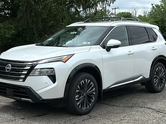 New 2025 Nissan Rogue Platinum video 2