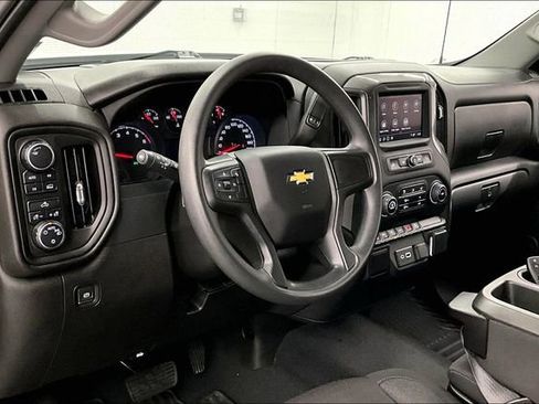 Used 2023 Chevrolet Silverado 1500 Custom image 16
