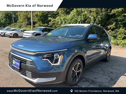 New 2025 Kia Niro EX