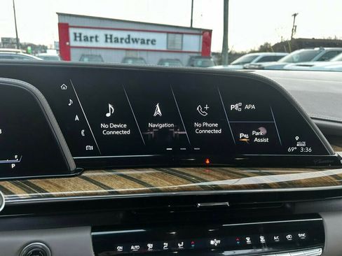 Used 2021 Cadillac Escalade Premium Luxury Platinum image 27