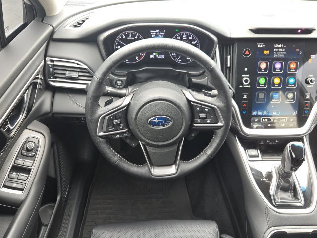 Used 2022 Subaru Outback Limited XT AWD/4WD image 2