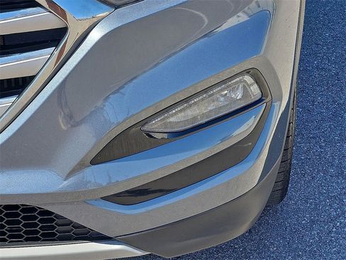 Used 2018 Hyundai Tucson Limited w/ Ultimate Package 02 image 10